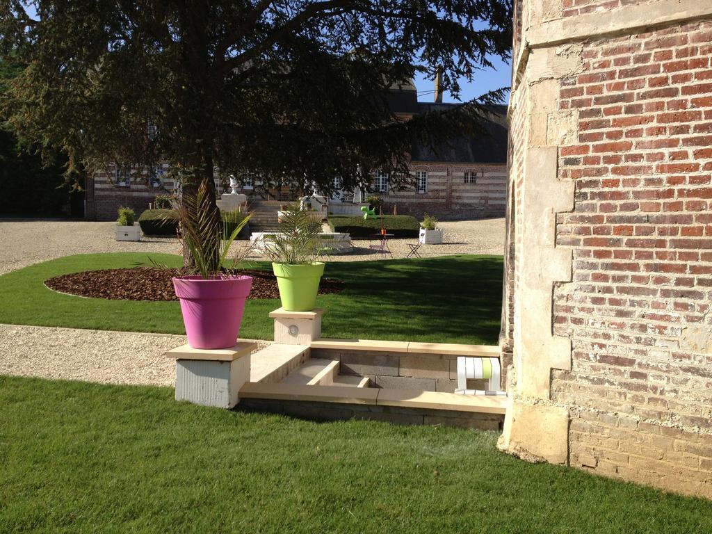 Domaine De Vesigneux * Paris
